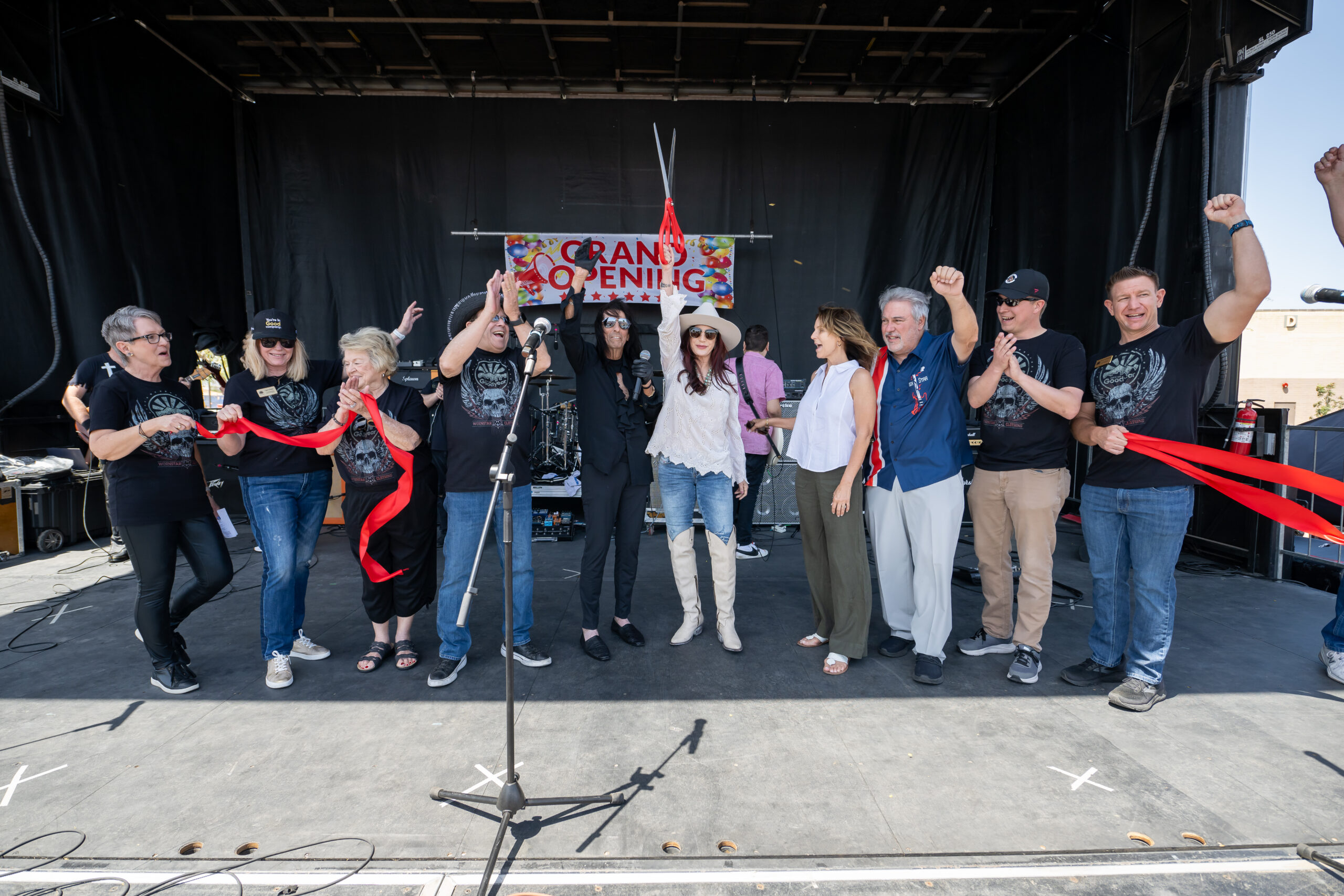 alice cooper’s solid rock teen centers arizona phoenix mesa goodyear